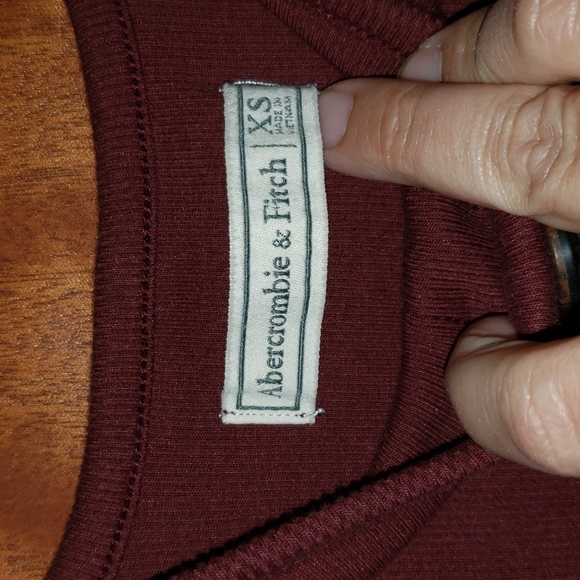 ABERCROMBIE & FITCH TANK TOP LIKE NEW - Picture 3 of 5